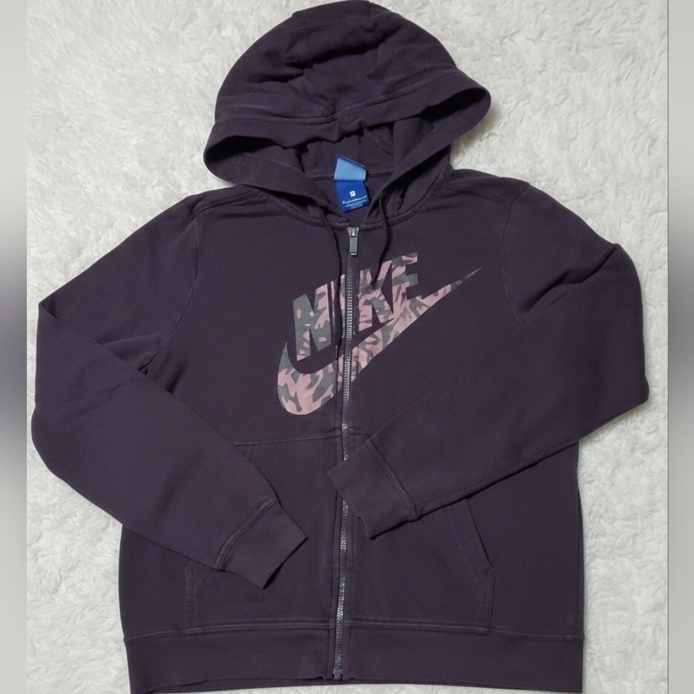 4/20$ Nike Kids' Dark Purple Camo Logo Hoodie